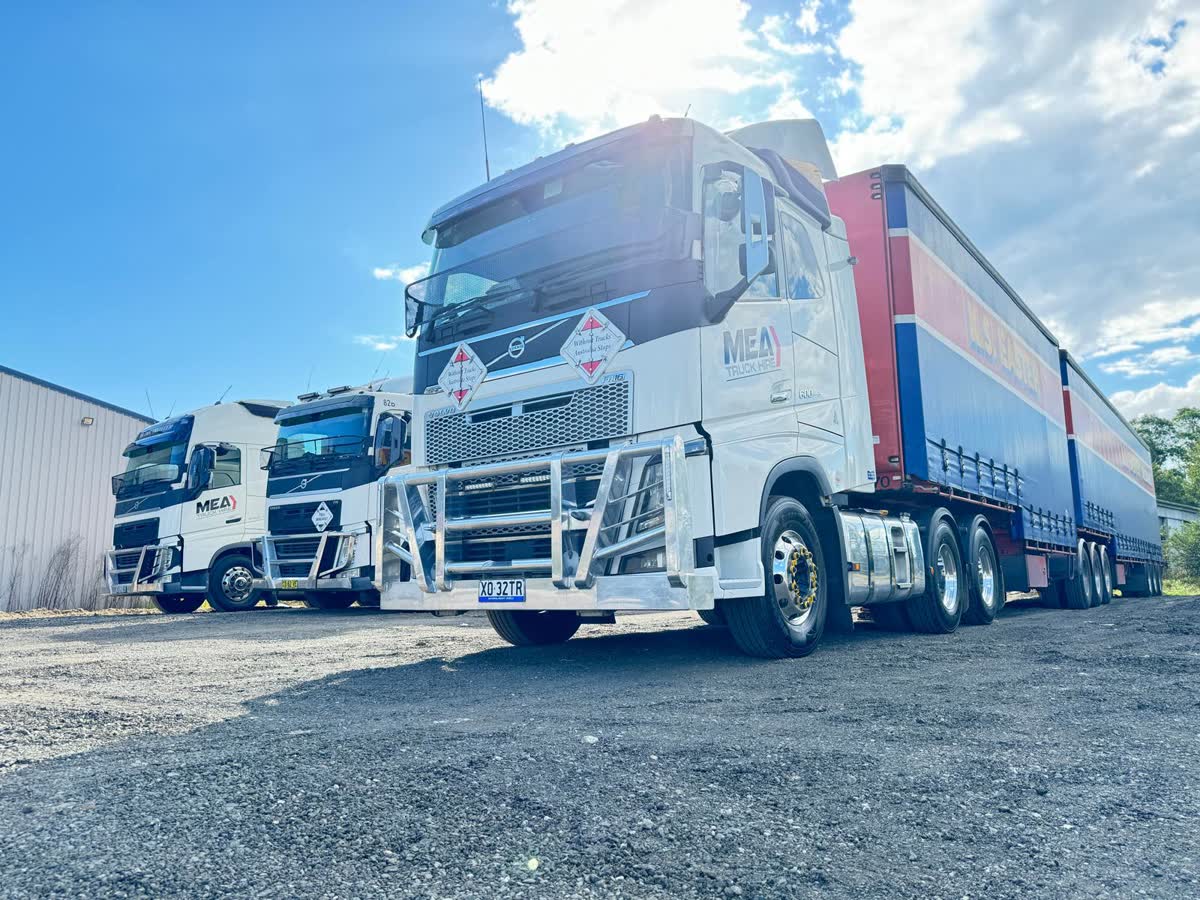 Road Train 700 available for dry hire from MEA Truck Hire